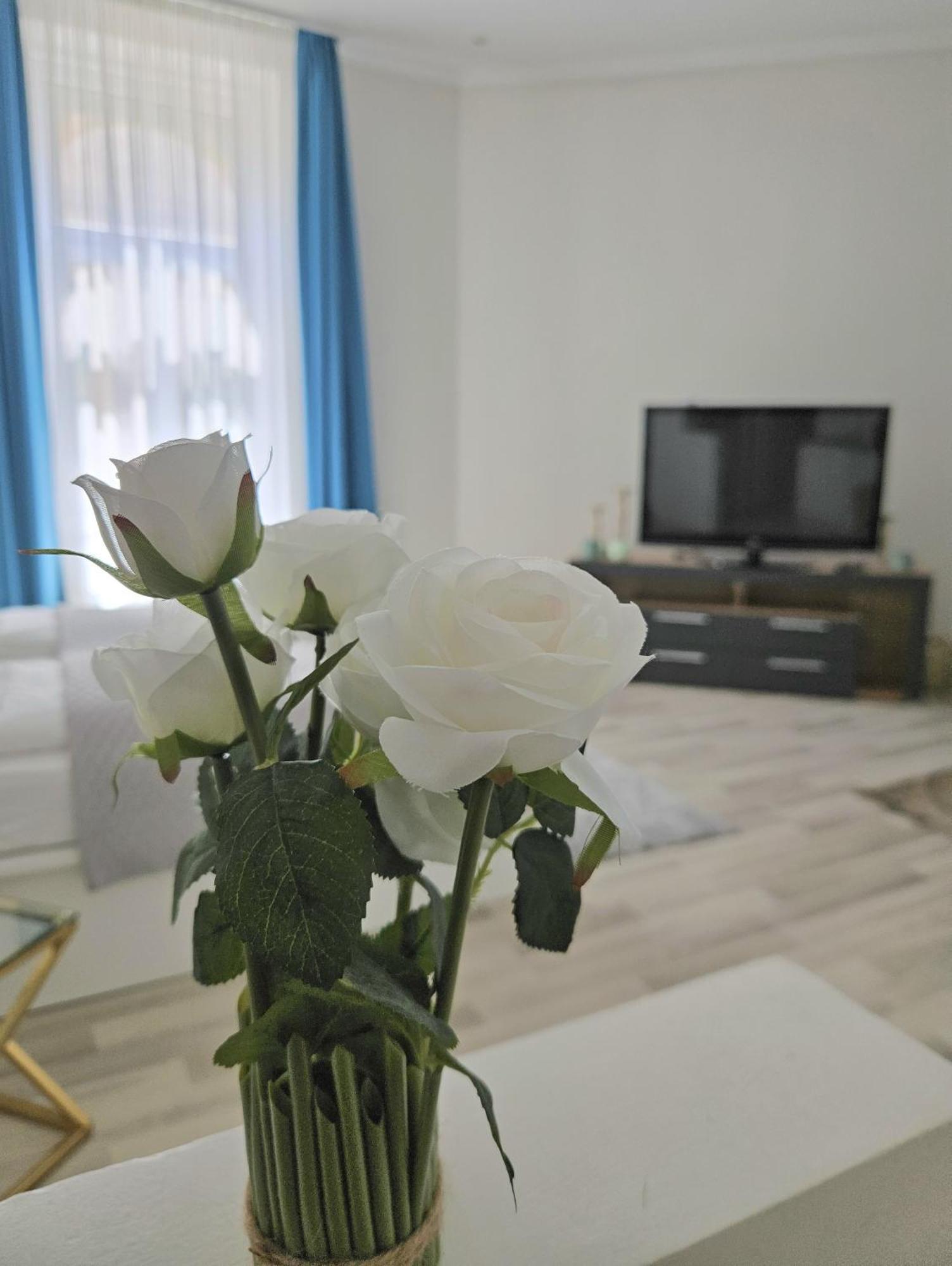 Designer Downtown Gem Apartment Budapest Exterior photo