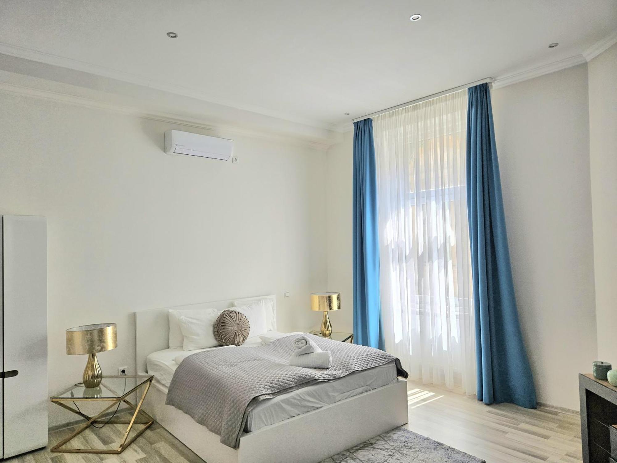 Designer Downtown Gem Apartment Budapest Exterior photo