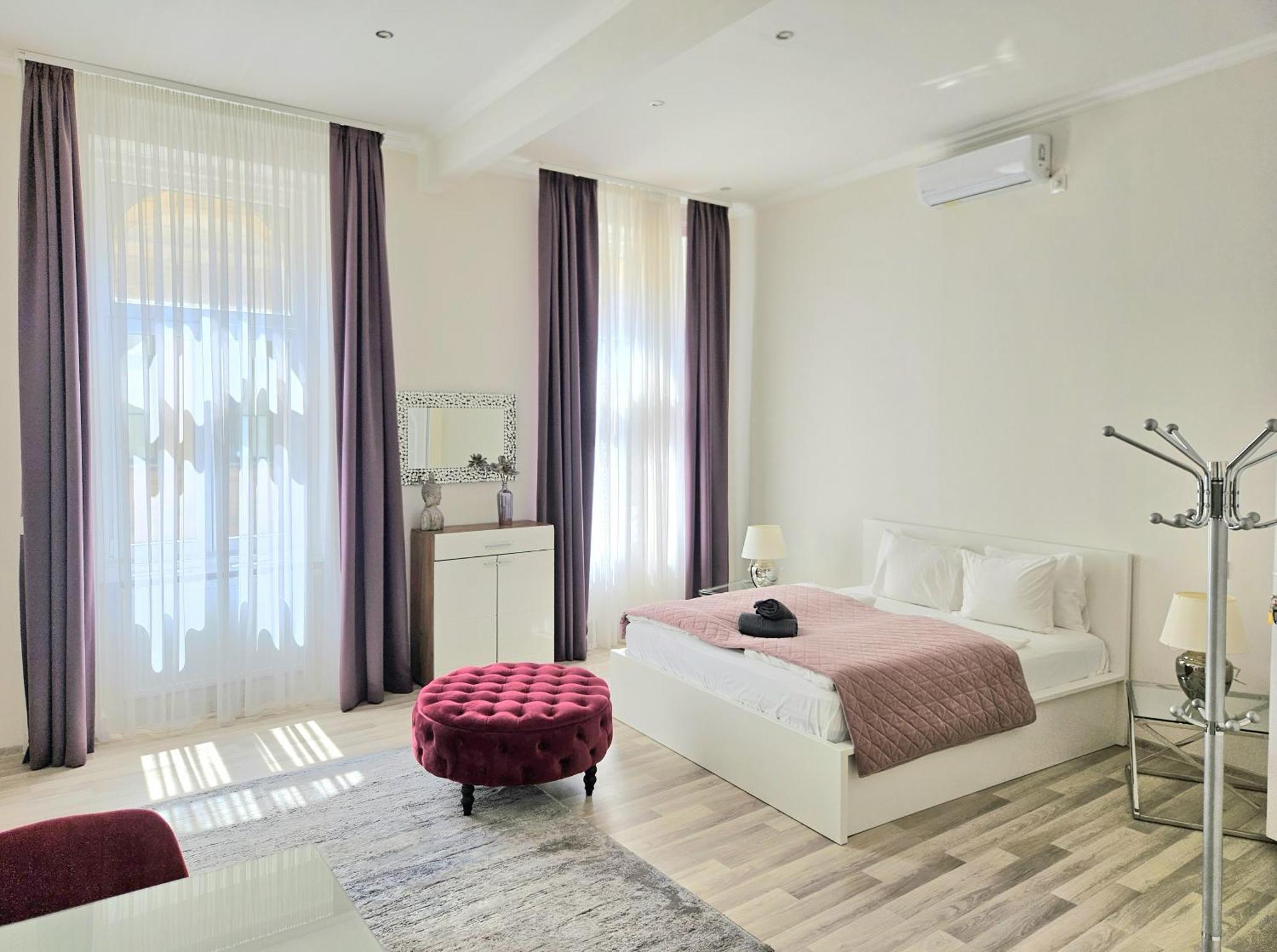 Designer Downtown Gem Apartment Budapest Exterior photo